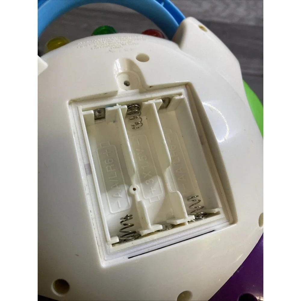 Fisher Price Vintage Y2K 2005‎ Nursery Rhymes Pretend CD Player Lights Sounds